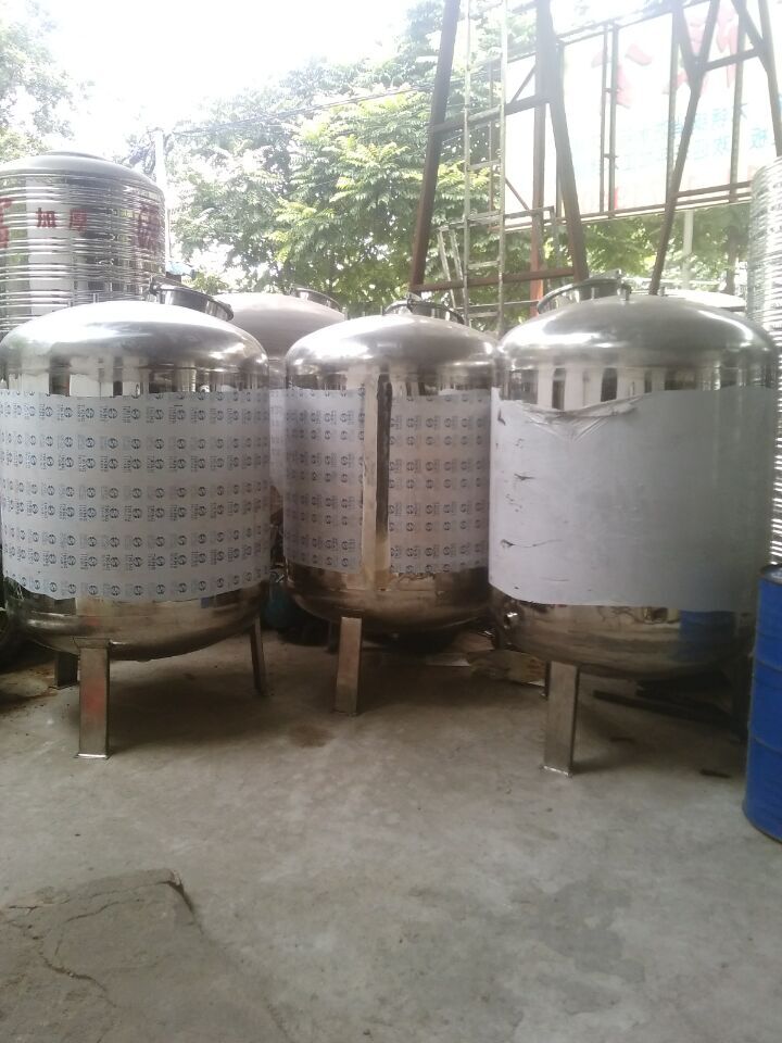 不锈钢无菌水箱工程案例-锅炉水箱安装案例